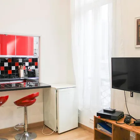 Charming In The Heart Of Apartament Paryż